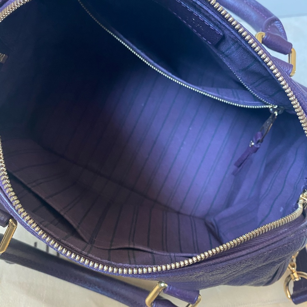 SOLD **AUTHENTIC LOUIS VUITTON HANDBAG** - Picture 11 of 16